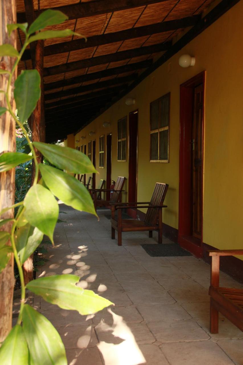 Hostel Jollyboys Backpackers Livingstone Exterior foto